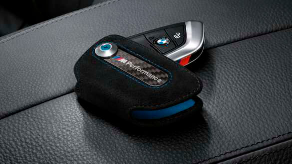 Чохол для ключів M Performance з матеріалу Alcantara з карбоновою вставкою.