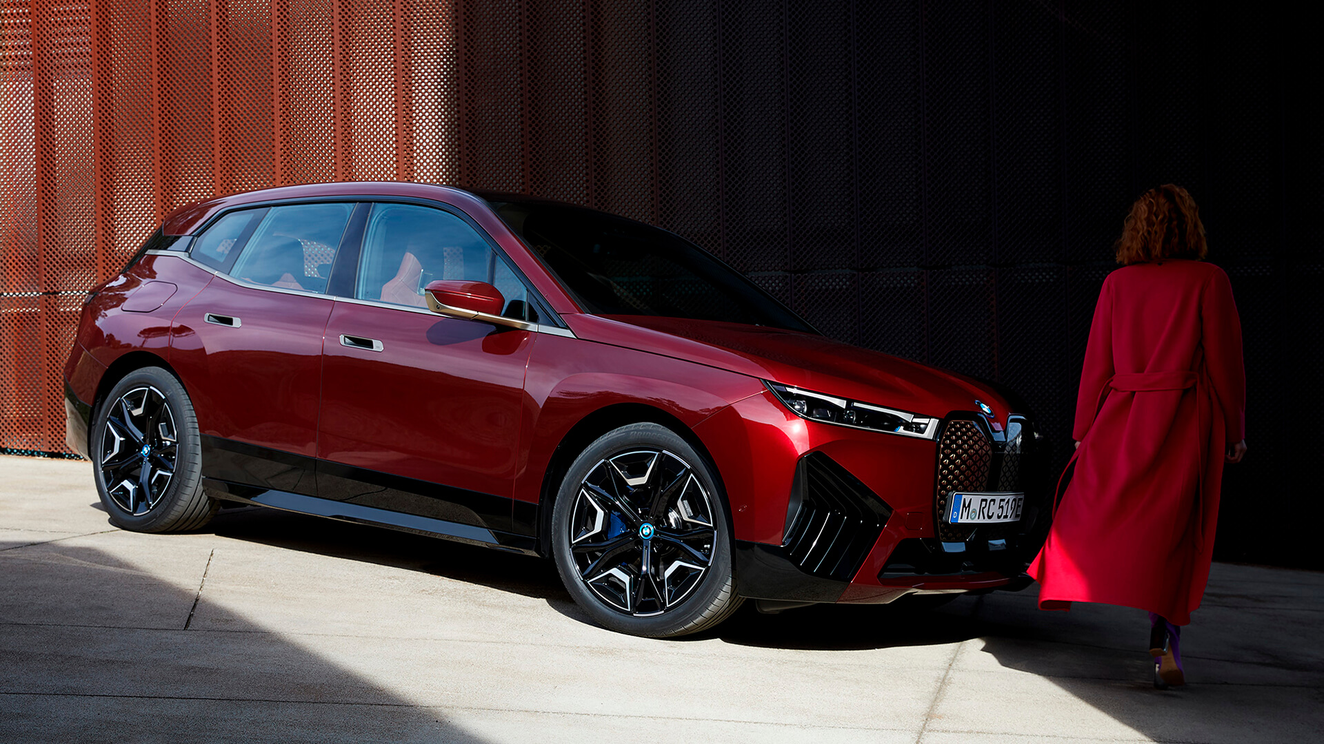 МОНОЛІТНИЙ ДИЗАЙН ЕКСТЕР’ЄРУ.