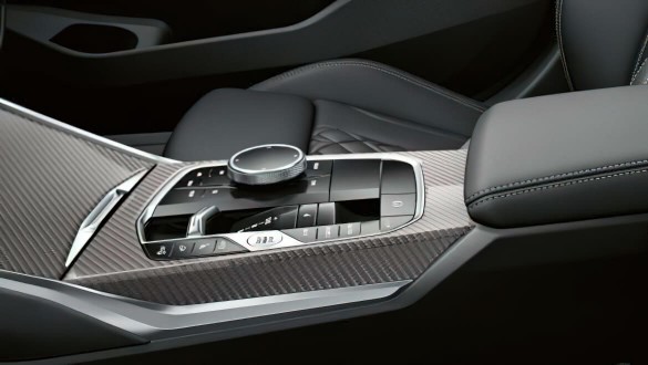 8-ступінчаста спортивна АКПП Steptronic.