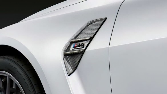 Повітрозабірник M Performance з вуглецевого волокна.