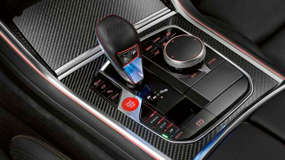 8-ступінчаста коробка передач M Steptronic.