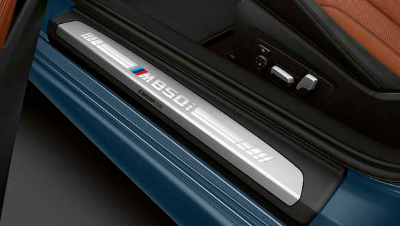 Пороги з позначенням M850i.