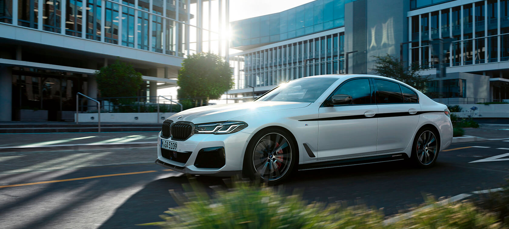 АКСЕСУАРИ BMW M PERFORMANCE ДЛЯ BMW 5 СЕРІЇ.