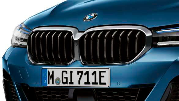 Решітка радіатора BMW.