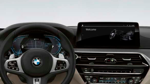 BMW Live Cockpit Professional.