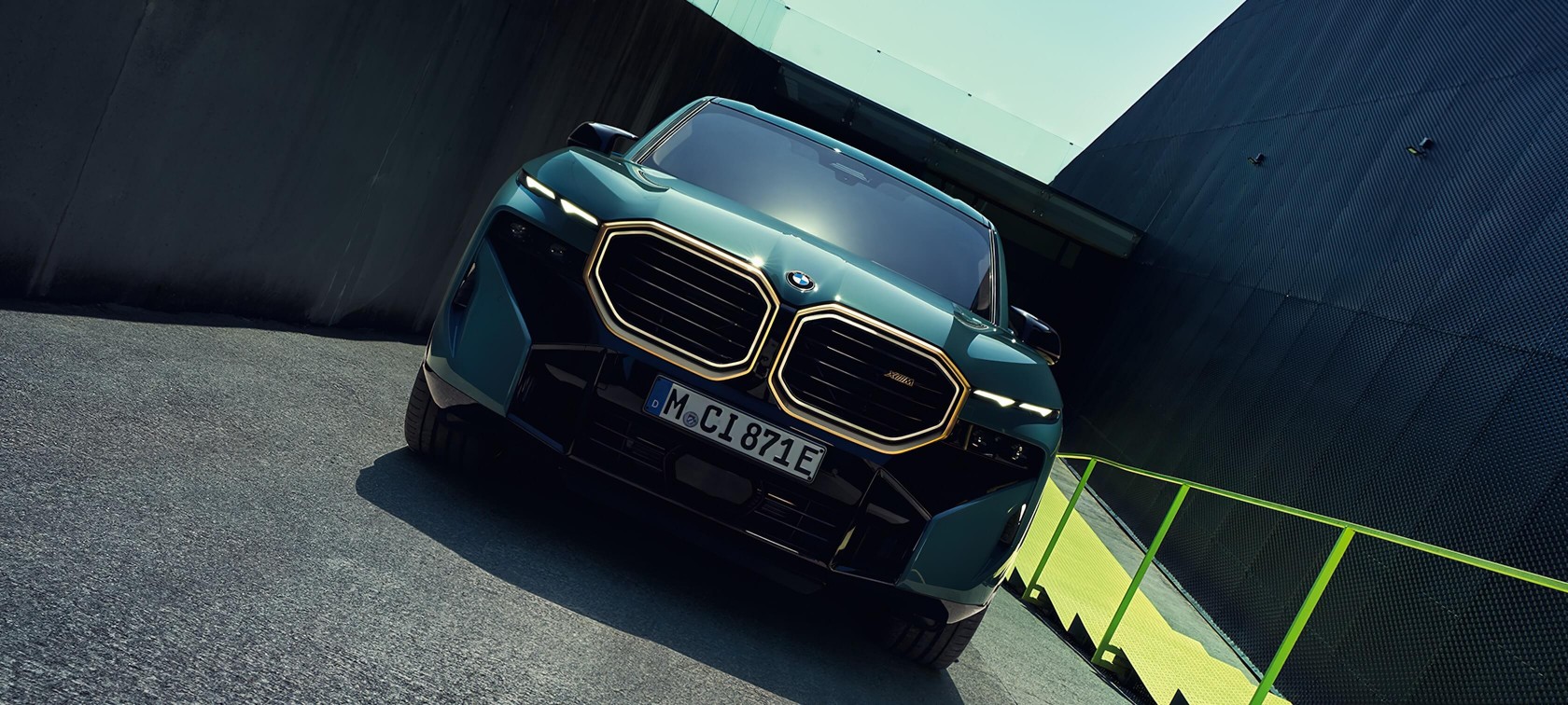 ДИНАМІЧНІ ХАРАКТЕРИСТИКИ НОВОГО BMW XM.