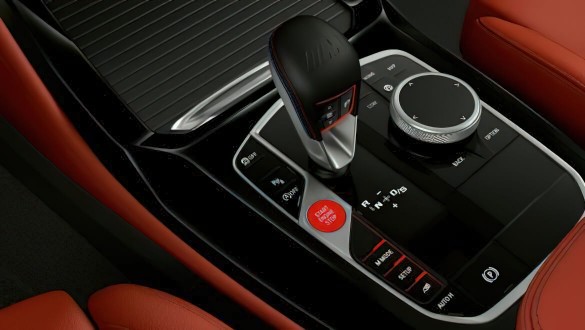 8-ступінчаста коробка передач M Steptronic з технологією Drivelogic.