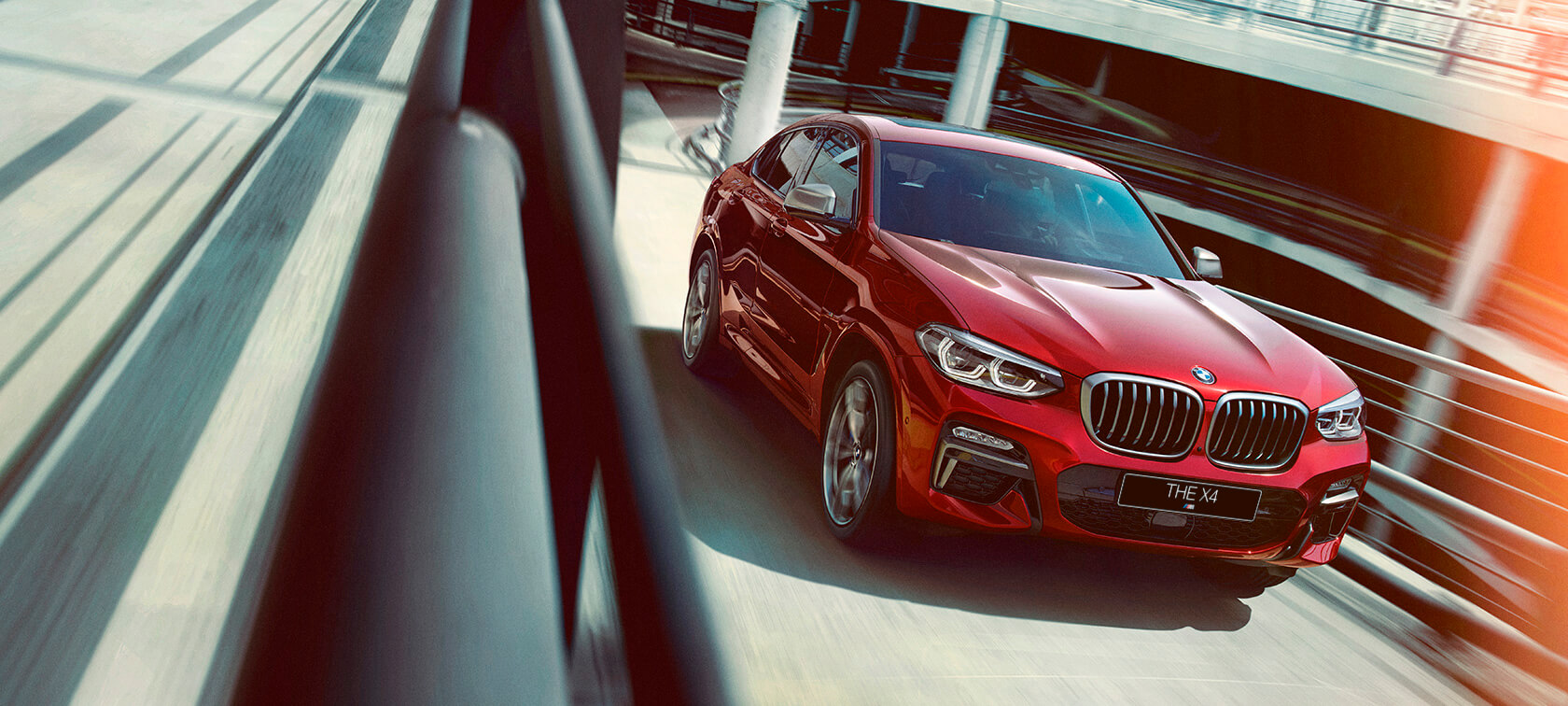 ДОМІНУЄ ТАКОЖ В ОНЛАЙН