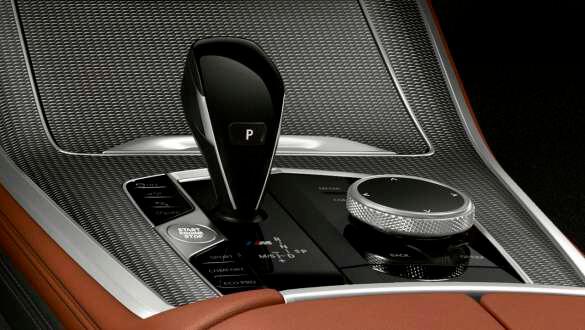 Спортивна коробка передач Steptronic.