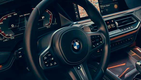 Спортивна коробка передач Steptronic.