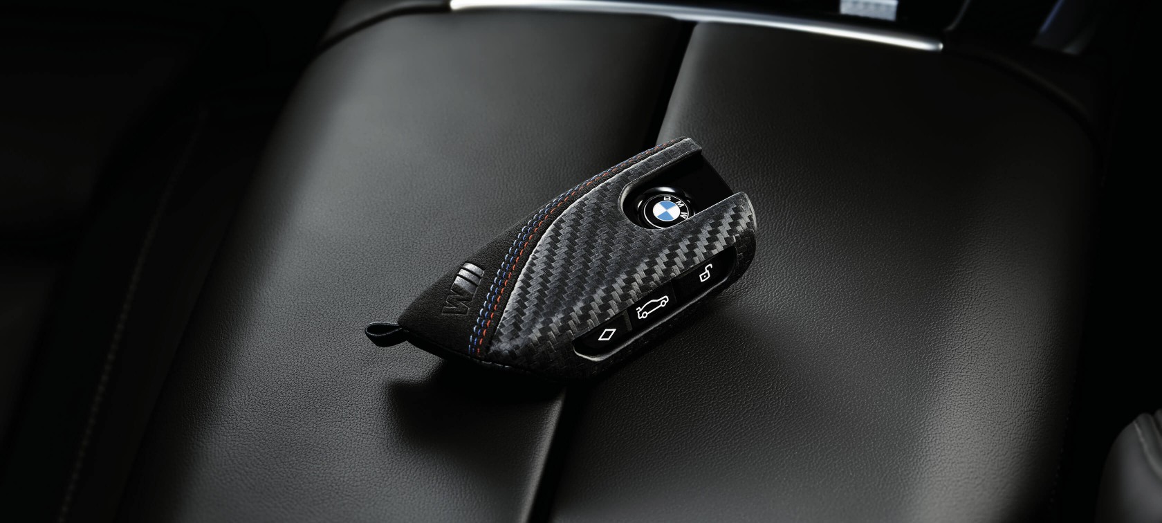 ОРИГІНАЛЬНІ АКСЕСУАРИ BMW ДЛЯ НОВОГО BMW X7 M60i xDRIVE.