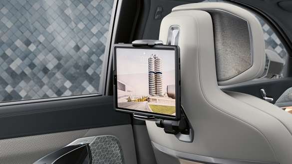 Універсальний тримач для планшетів із захисним футляром BMW для системи Travel & Comfort.