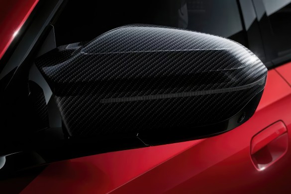 Культові зовнішні дзеркала ручної роботи.