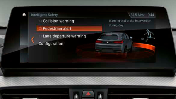 Асистент водіння Plus.