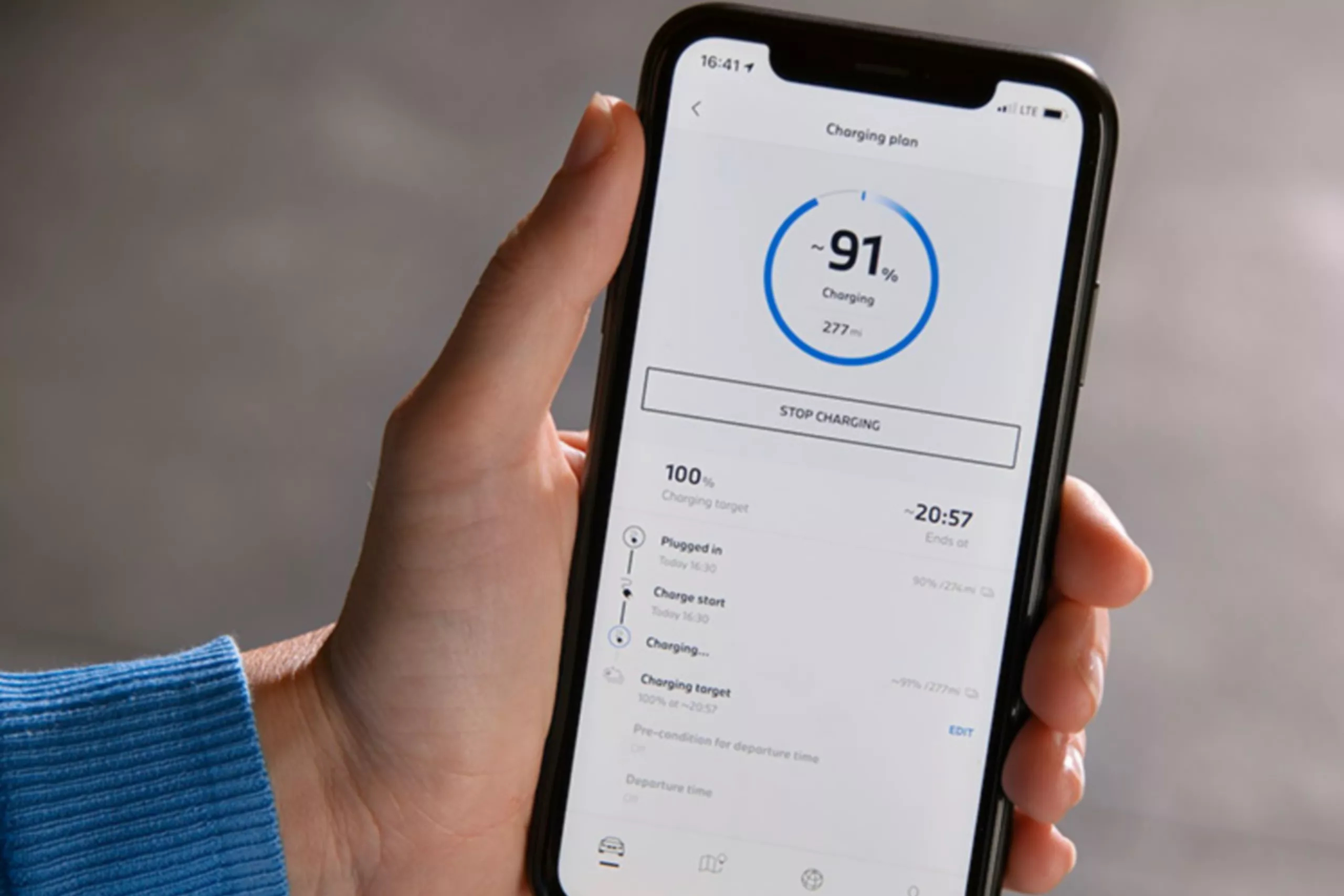 Розширені функції для електричних автомобілів із застосунком My BMW.