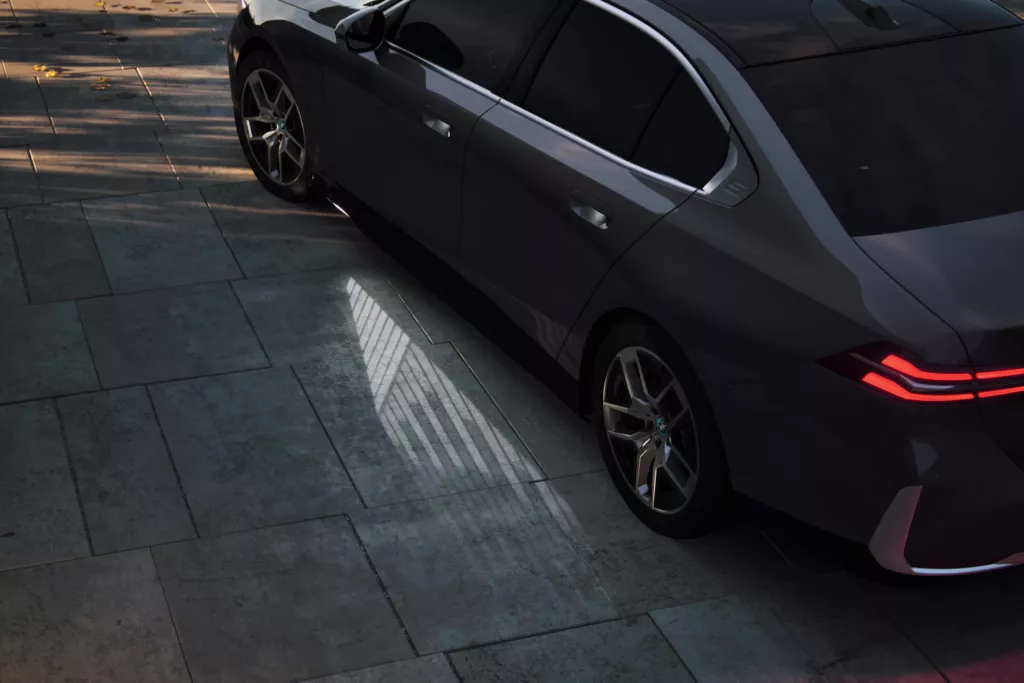 Світлове шоу при посадці в автомобіль.