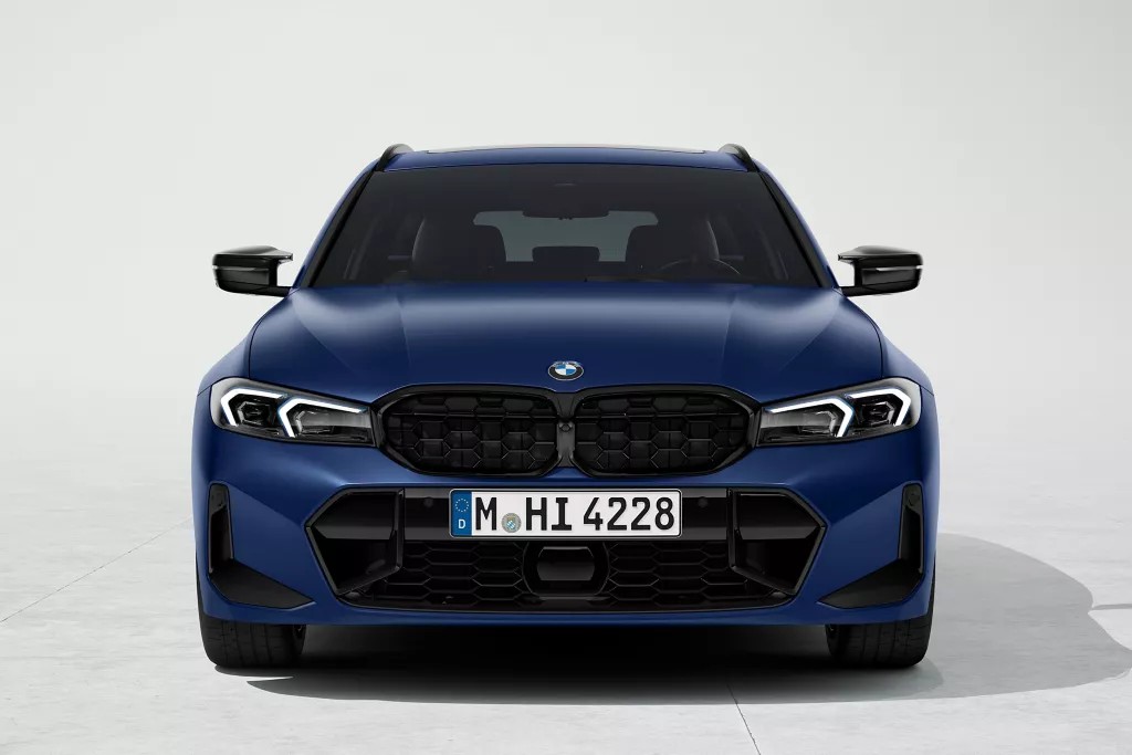 Чистокровний «М».