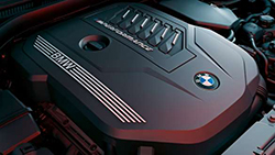 4-цилиндровый бензиновый двигатель BMW TwinPower Turbo.