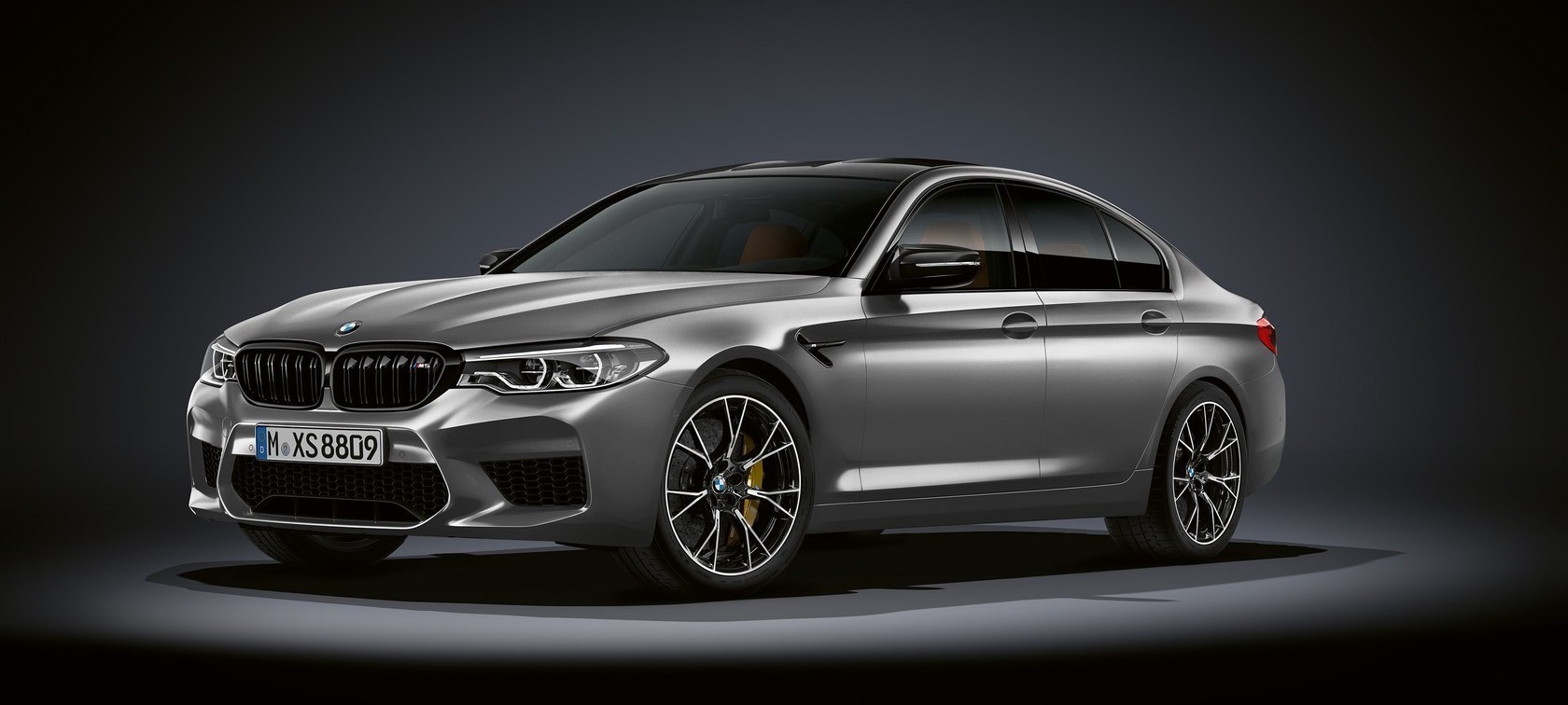 Новый BMW M5 Competition.
